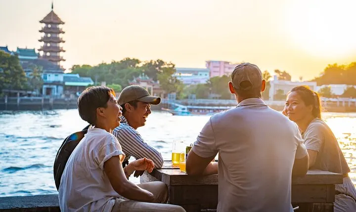 Bangkok Evening Food Tour by Tuktuk
