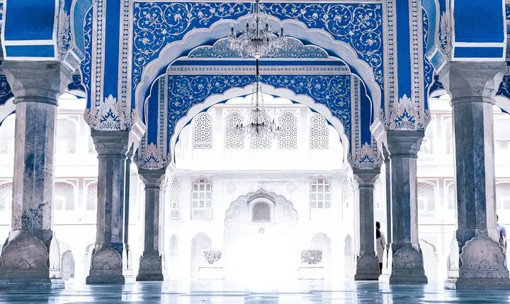 2-Day Private Tour to Jai Mandir and Jaipur from Delhi by Train 