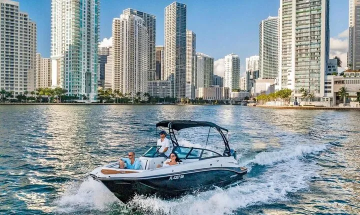 Chicago City Boat Tours 