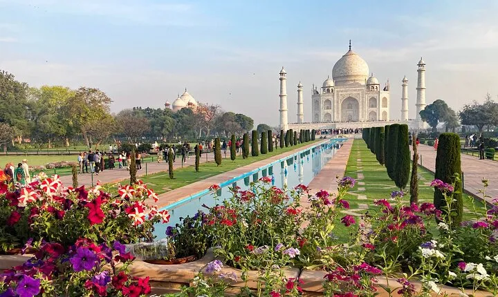Skip The Line Sunrise Taj Mahal full day Guided Tour by car