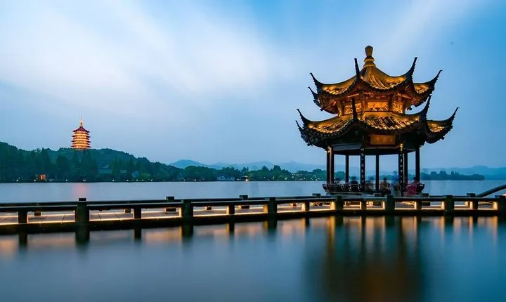 3-Day Remarkable Private Tour of Shanghai, Suzhou and Hangzhou