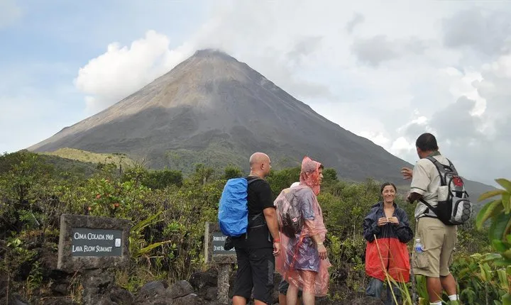 Arenal Volcano Hike plus Baldi Hot Springs and Dinner