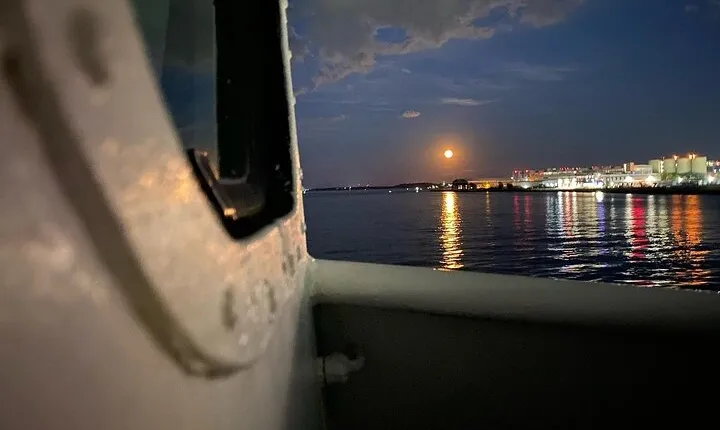 Boston Full Moon Cruise Tour 