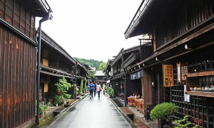 Private 2Days Takayama & Shirakawago Tour