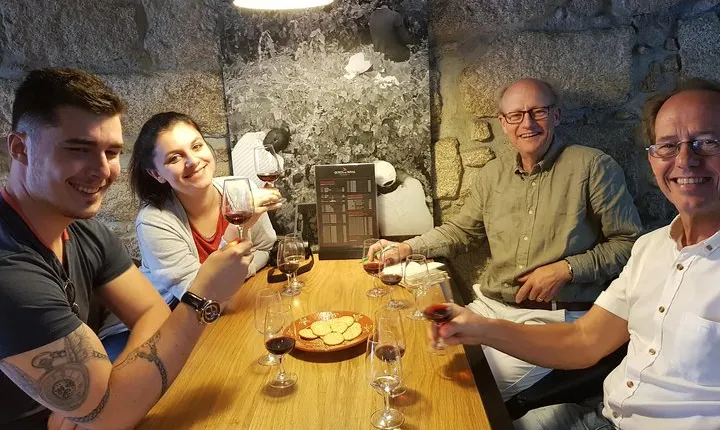 Porto: Port and Douro Wine Walking Tour With 9 Wine Tastings