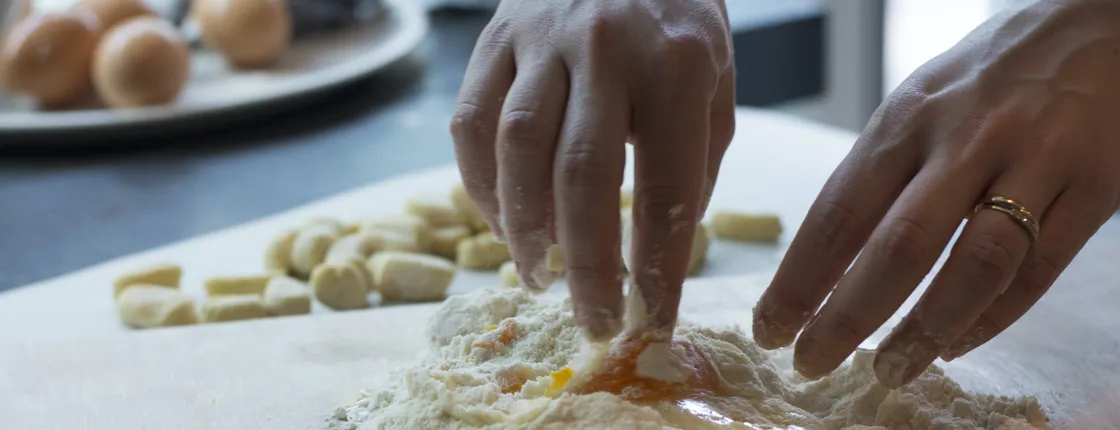 1-hour pasta making class in Rome
