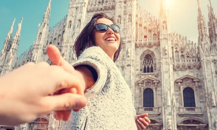 Milan’s Old Town and Top Attractions by Private Car