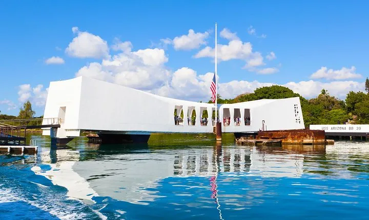 Premium Pearl Harbor Small Group Tour with Lunch