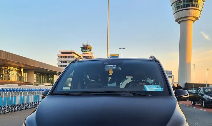 Private Airport Transfer to or from Schiphol Airport
