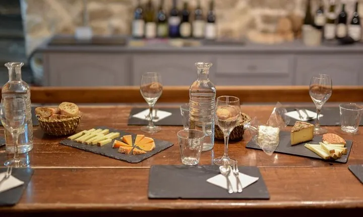 Paris Art of Pairing Cheese and Wine Tasting in a Cheese Cellar