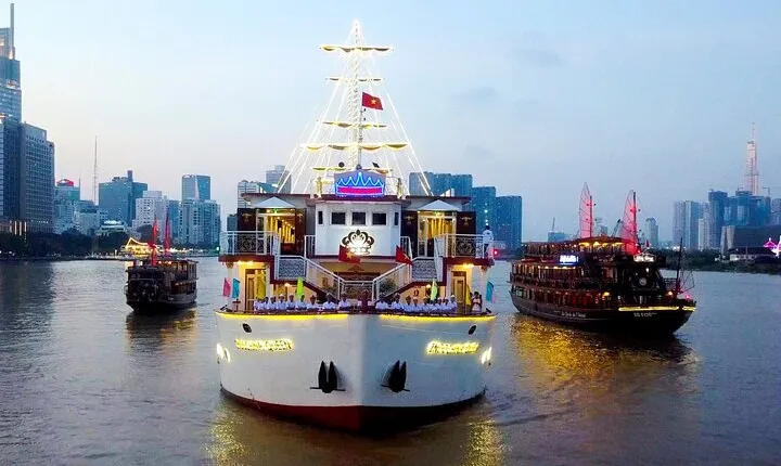 Water Puppet Show & Dinner on Cruise with Buffet or Set menu