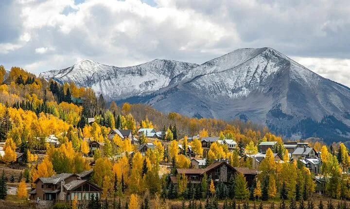 Crested Butte via Cottonwood Pass Private Colorado Adventure Tour