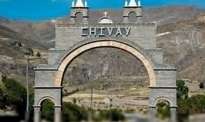 Bus from Puno to Chivay with stops