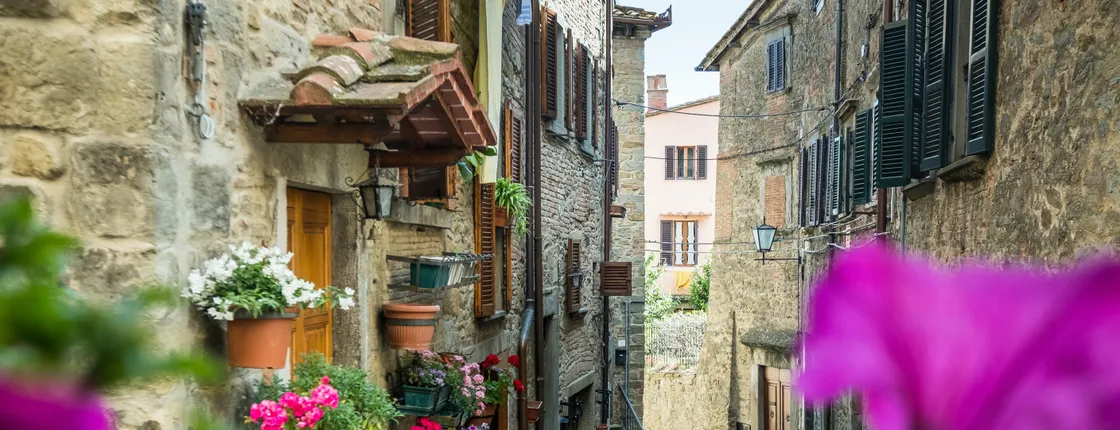 Cortona private walking tour