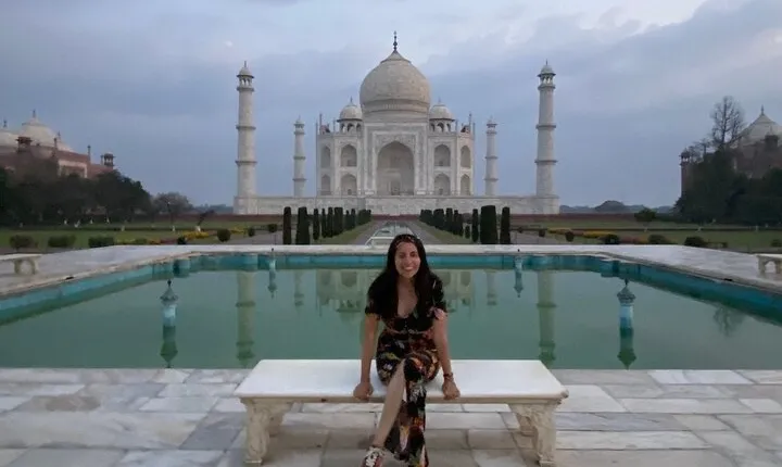 Agra: Taj Mahal Skip-the-Line Guided Tour with Optional Add-ons