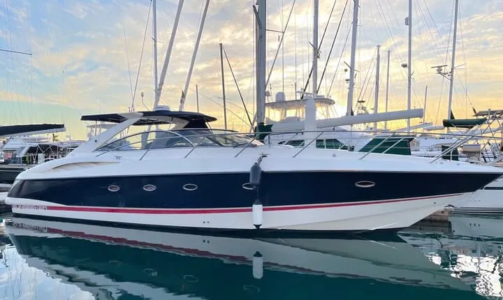 Private Luxury Yacht Tour to Balandra Beach & Isla Espritu Santo