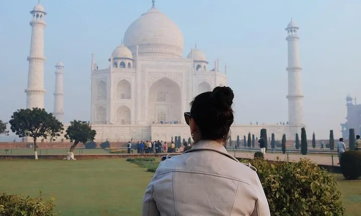 Private Taj Mahal & Agra Full-Day Tour from Delhi