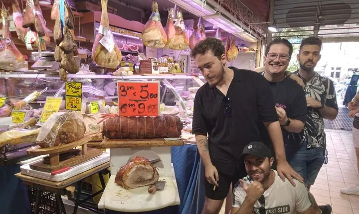 Vatican Street Food Tour and Wine Experience with Local Guide