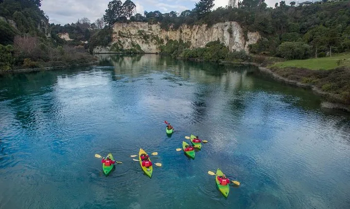 2-Hour Waikato River Guided Kayak Trip from Taupo