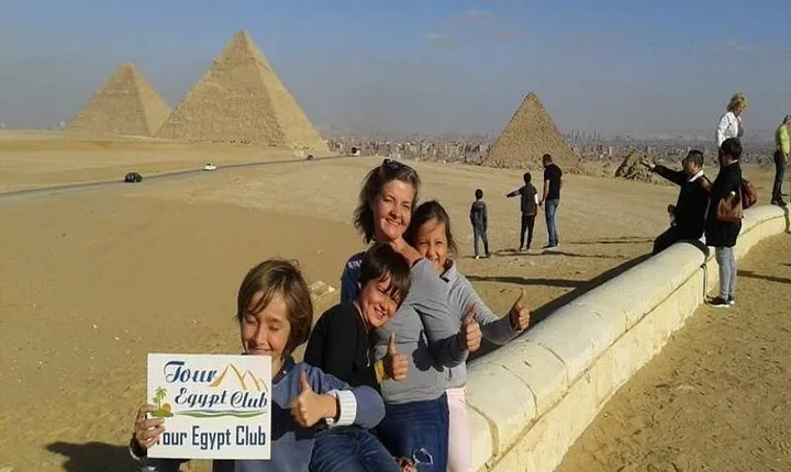 Giza Pyramids, Egyptian museum & Khan El Khalili from the port