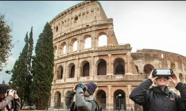 Colosseum guided tour with Virtual Reality