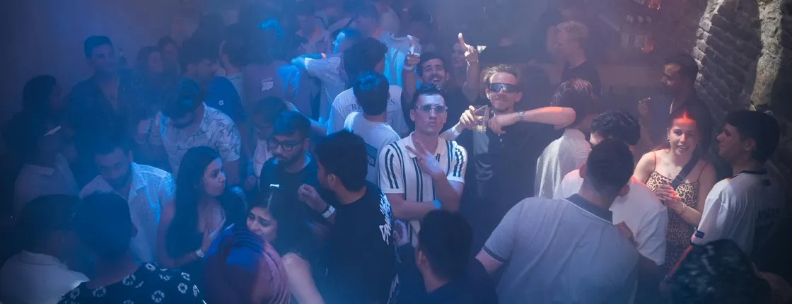 Prague pub crawl with VIP entry to Karly Lazne