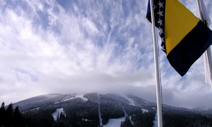Sarajevo Olympic mountains - Driving and Walking Tour