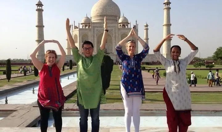 Private Day Trip of Taj Mahal and Agra Fort By Superfast Train - All Inclusive