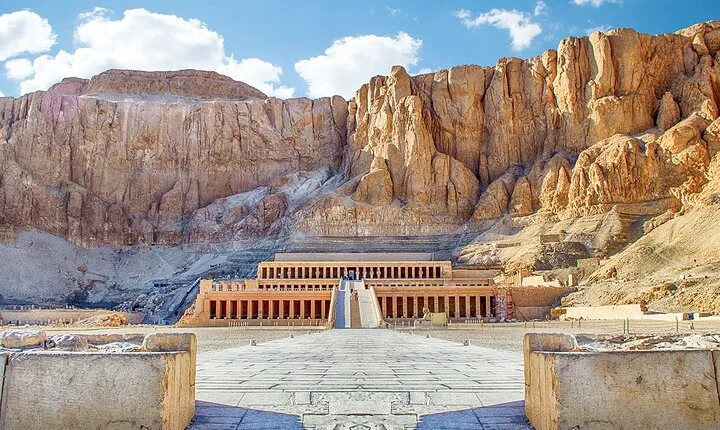 Two Days Private Guided Overnight Tour from Hurghada to Luxor