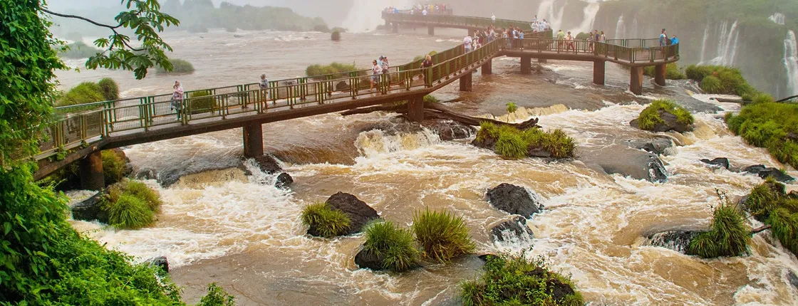 Iguassu Falls full-day tour Brazilian and Argentinian sides