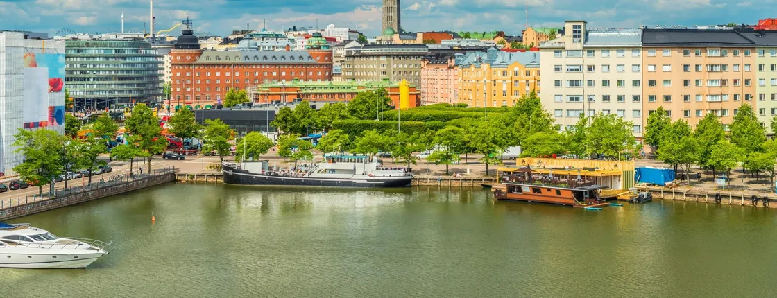 Helsinki 1-hour walking tour with a local