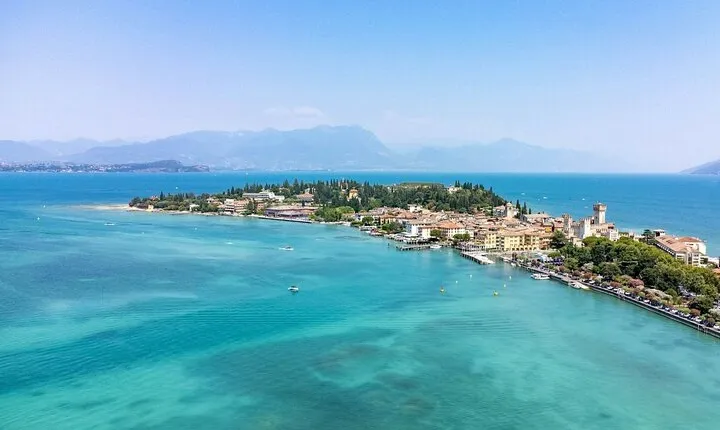 Semi-Private Verona & Lake Garda Tour from Venice & Treviso