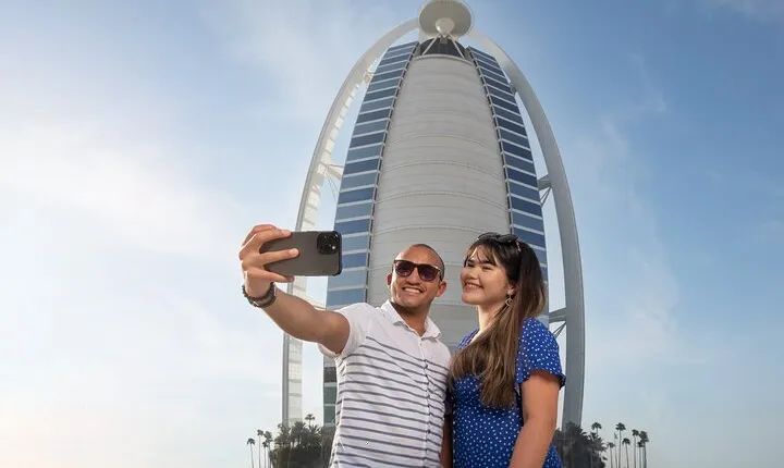 Inside Burj Al Arab Dubai Guided Tour with Experience Package