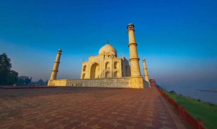 Full-Day Agra City Tour Including Taj Mahal and Agra Fort