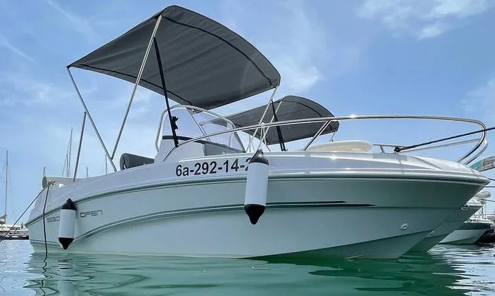 Boat Rental Without License in La Marina de Valencia
