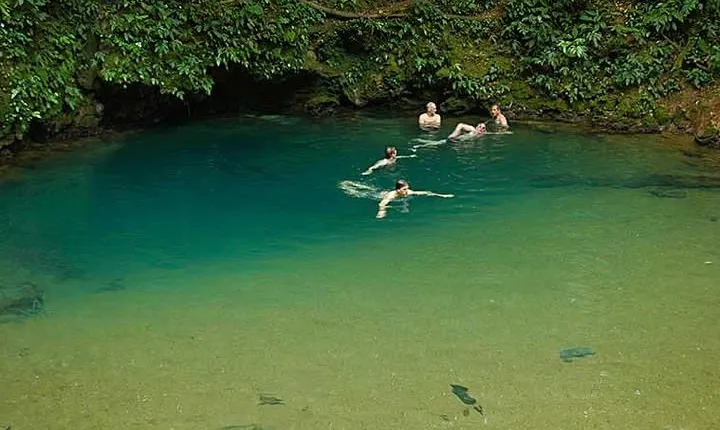 Xunantunich and In land Blue Hole from Placencia