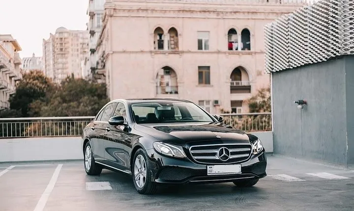 Departure from Rome City to Rome Cruise Port by Sedan or Minivan