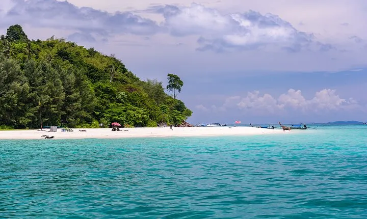 Tin's Island Odyssey to Phi Phi & Bamboo Island from Koh Lanta