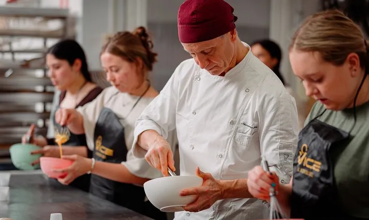 Italian Gelato, Tiramisu and Cannolis Cooking Class in Rome
