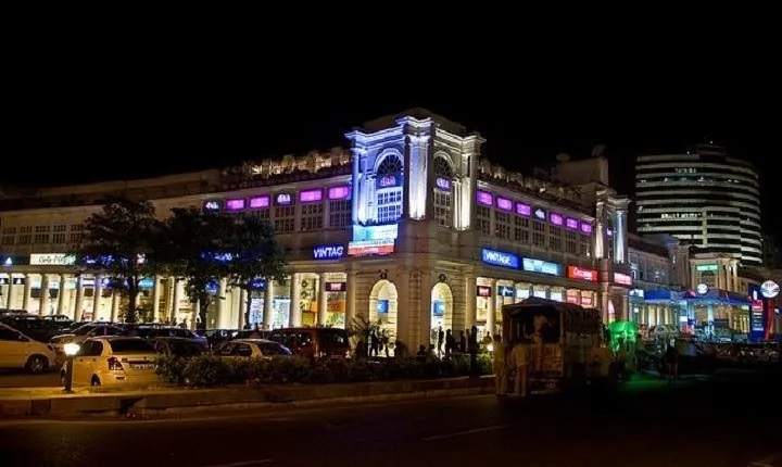 Ride Through The Imperial Heart Of New Delhi