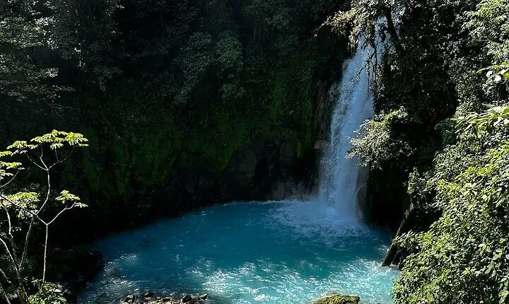 Private Hiking Adventure With Waterfall and Hot Springs