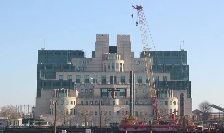 Private 3 Hour Spy Taxi Tour of London