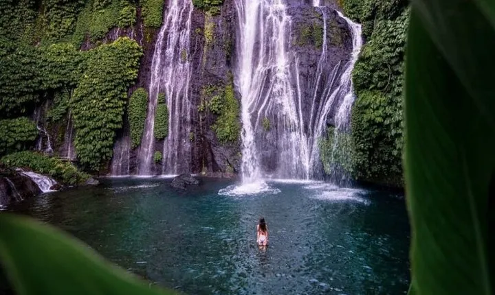 Bali Private Tour: Handara Iconic Gate, Watefall and Tempel