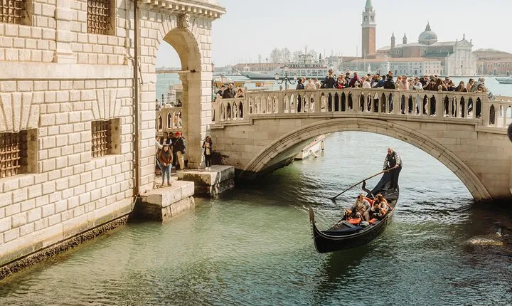 Venice In a Day: Basilica San Marco, Doges Palace & Gondola ride