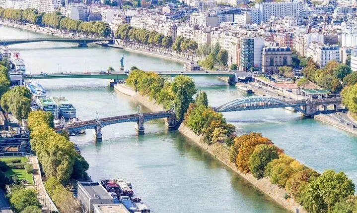 Arc de Triomphe Entry and Seine River Cruise Ticket