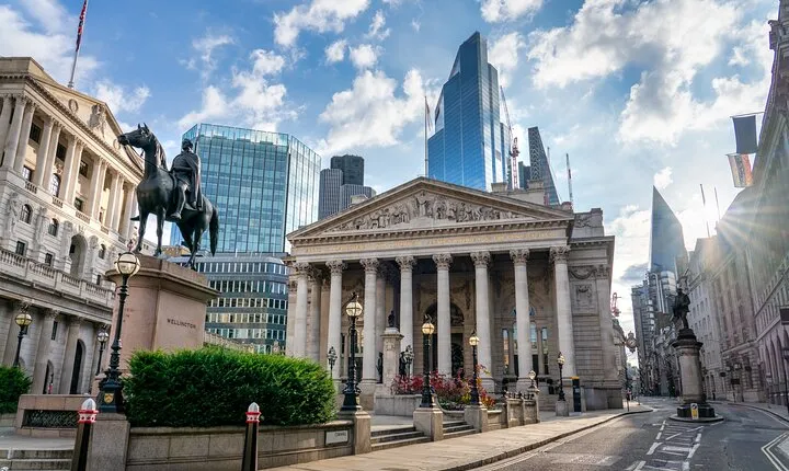 Wizard Walk of London Harry Potter Filming Locations