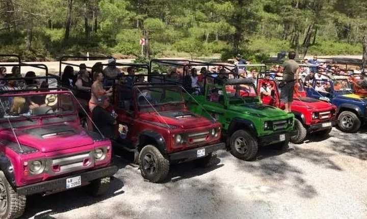 Full-Day Fun Jeep Safari:Through Waterfalls Villages Green Canyon