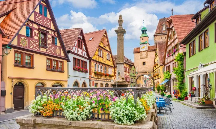 Private Romantic Tour: Munich to Harburg, Rothenburg, Dinkelsbühl