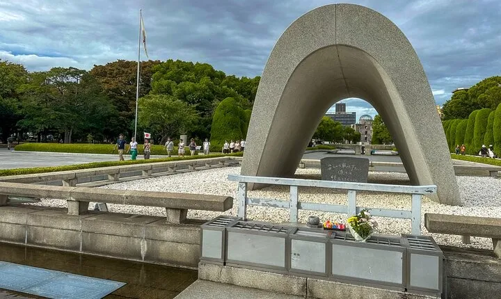 Hiroshima and Miyajima Full-Day Tour from Kyoto by Bullet Train