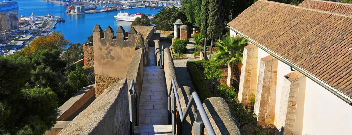 1-Hour Self-balancing Scooter Tour to Mount Gibralfaro